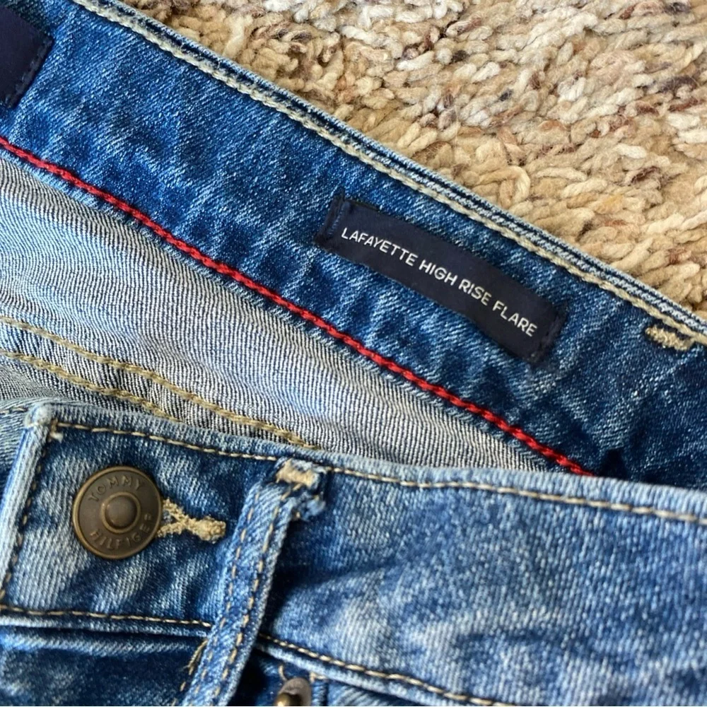 Tommy Hilfiger Lafayette High Rise Flare Jeans Size 2 Medium Wash Logo 90s Y2K